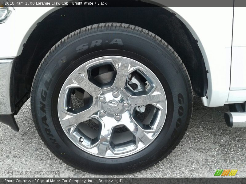 Bright White / Black 2018 Ram 1500 Laramie Crew Cab