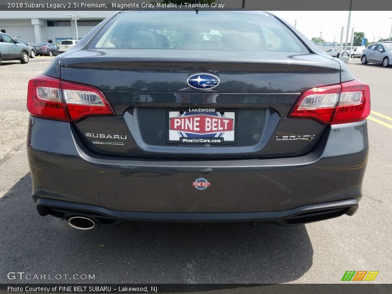 Magnetite Gray Metallic / Titanium Gray 2018 Subaru Legacy 2.5i Premium