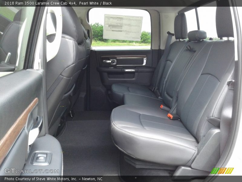 Pearl White / Black 2018 Ram 3500 Laramie Crew Cab 4x4