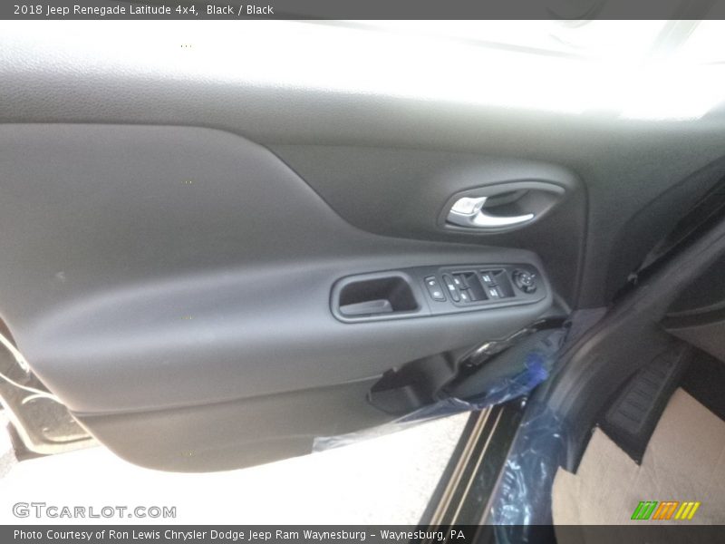 Black / Black 2018 Jeep Renegade Latitude 4x4