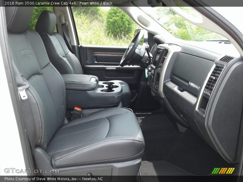 Pearl White / Black 2018 Ram 3500 Laramie Crew Cab 4x4