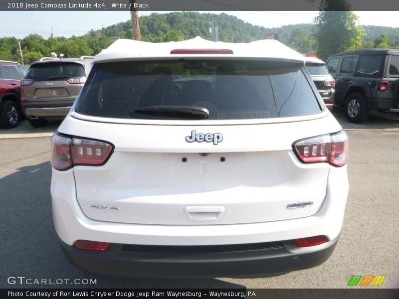 White / Black 2018 Jeep Compass Latitude 4x4