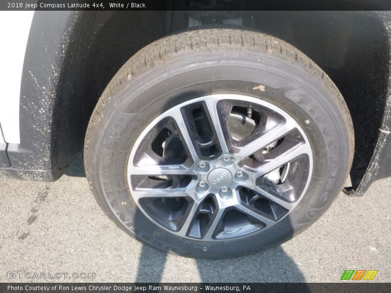 White / Black 2018 Jeep Compass Latitude 4x4