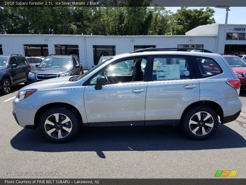 Ice Silver Metallic / Black 2018 Subaru Forester 2.5i