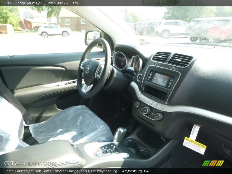 Pitch Black / Black 2018 Dodge Journey SE