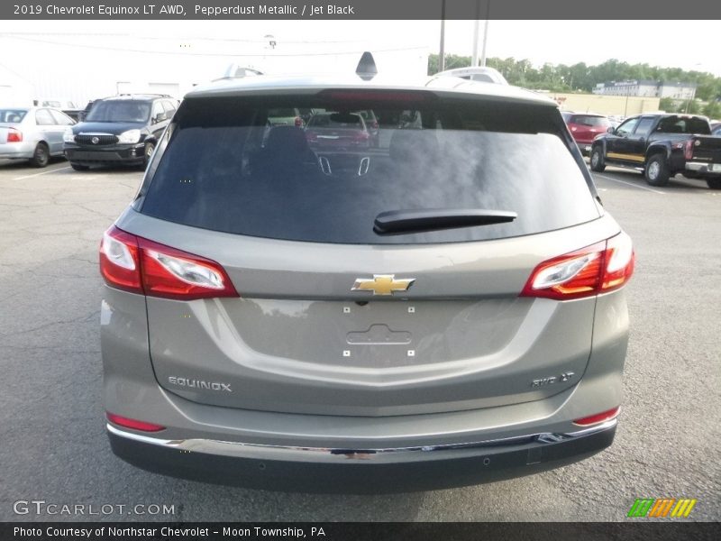 Pepperdust Metallic / Jet Black 2019 Chevrolet Equinox LT AWD