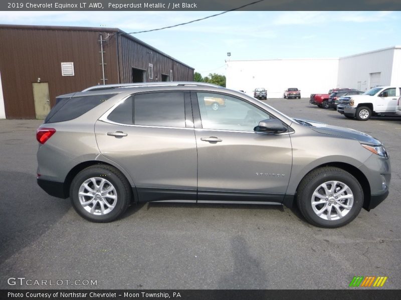 Pepperdust Metallic / Jet Black 2019 Chevrolet Equinox LT AWD