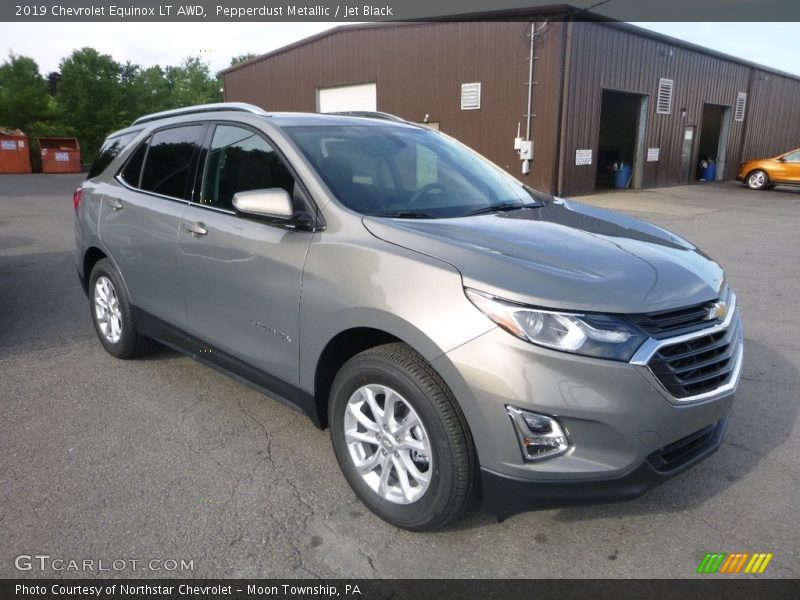 Pepperdust Metallic / Jet Black 2019 Chevrolet Equinox LT AWD