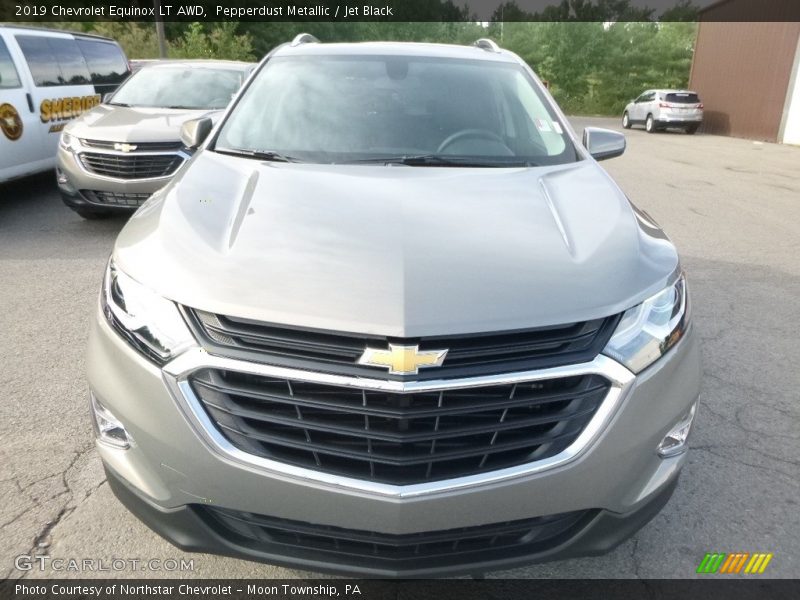 Pepperdust Metallic / Jet Black 2019 Chevrolet Equinox LT AWD