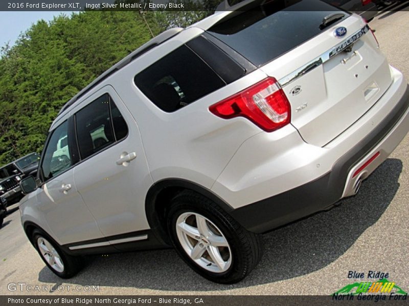 Ingot Silver Metallic / Ebony Black 2016 Ford Explorer XLT