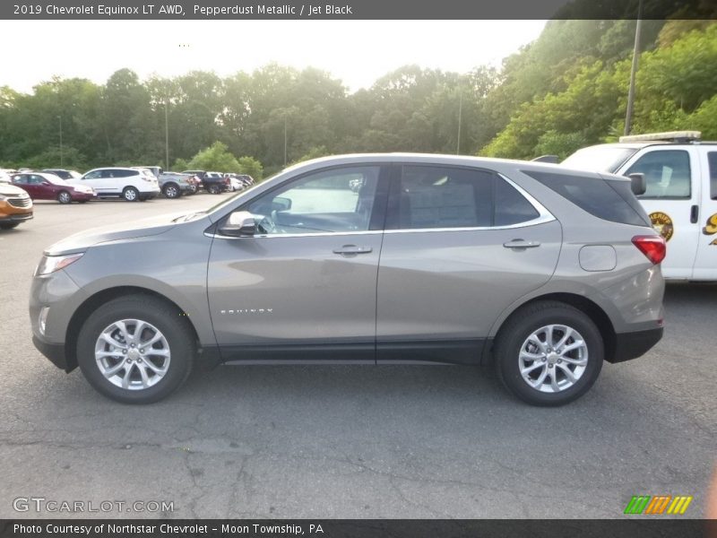 Pepperdust Metallic / Jet Black 2019 Chevrolet Equinox LT AWD