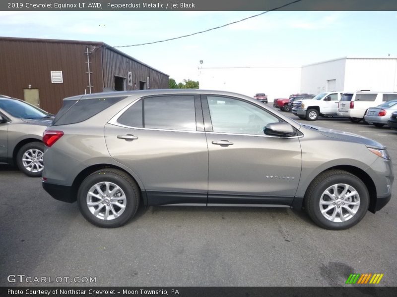 Pepperdust Metallic / Jet Black 2019 Chevrolet Equinox LT AWD