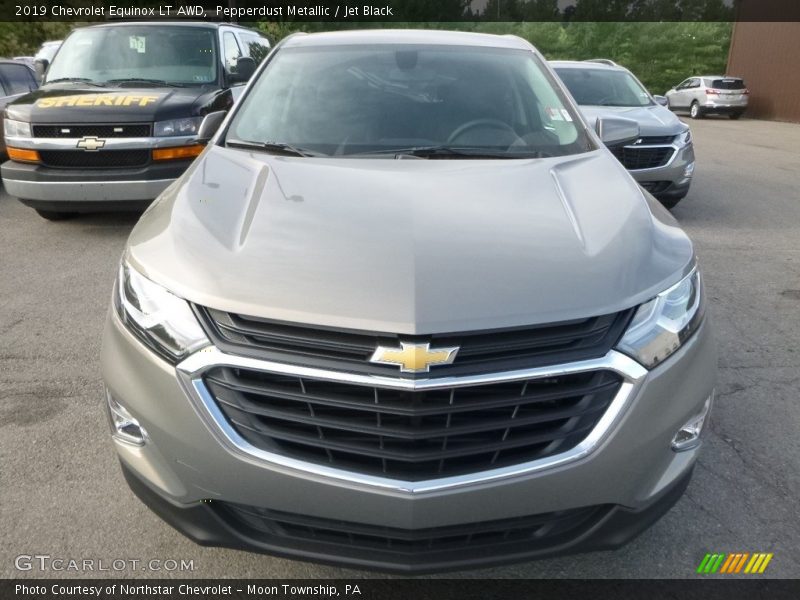 Pepperdust Metallic / Jet Black 2019 Chevrolet Equinox LT AWD