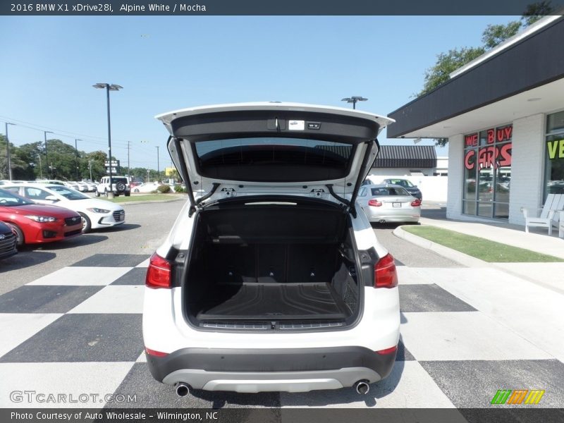 Alpine White / Mocha 2016 BMW X1 xDrive28i