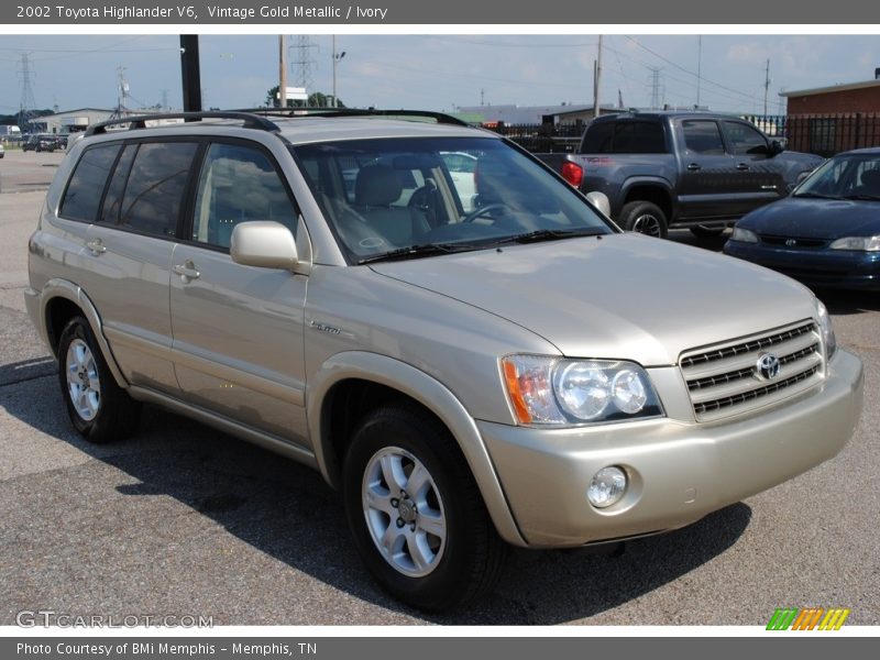 Vintage Gold Metallic / Ivory 2002 Toyota Highlander V6