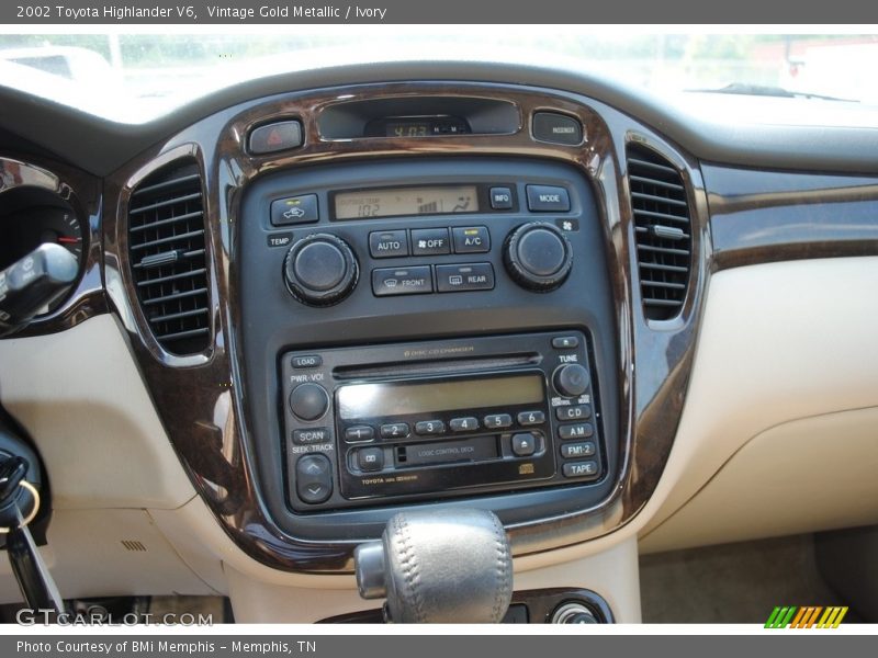 Vintage Gold Metallic / Ivory 2002 Toyota Highlander V6