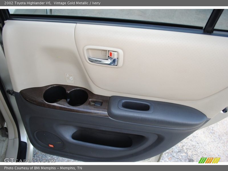 Vintage Gold Metallic / Ivory 2002 Toyota Highlander V6