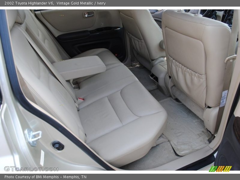 Vintage Gold Metallic / Ivory 2002 Toyota Highlander V6