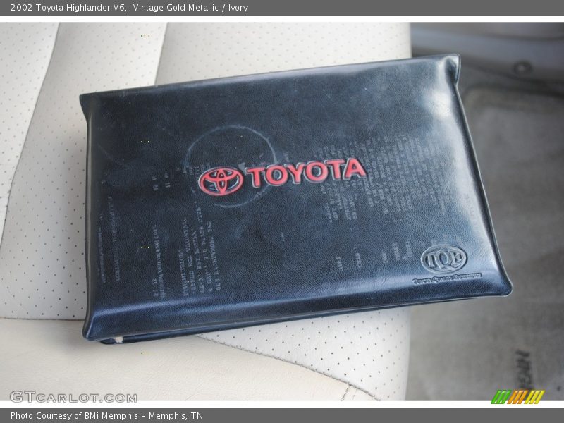 Vintage Gold Metallic / Ivory 2002 Toyota Highlander V6