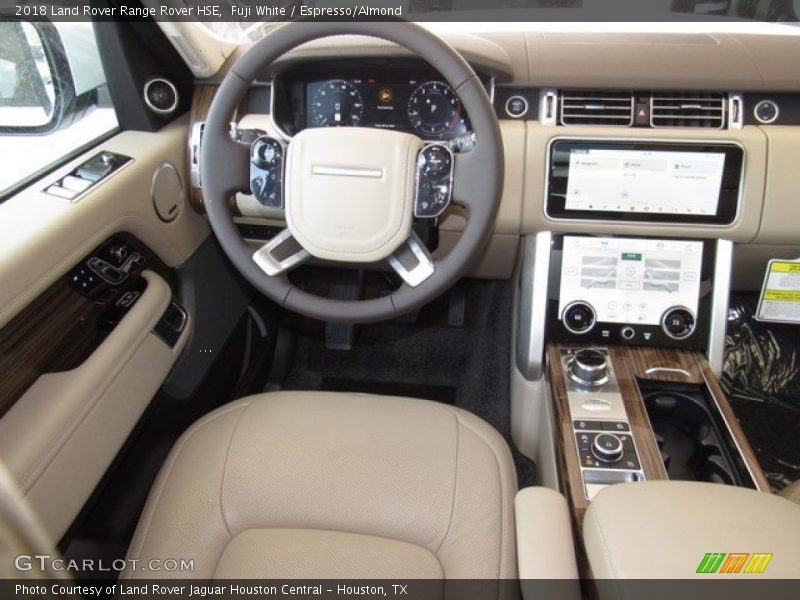 Fuji White / Espresso/Almond 2018 Land Rover Range Rover HSE