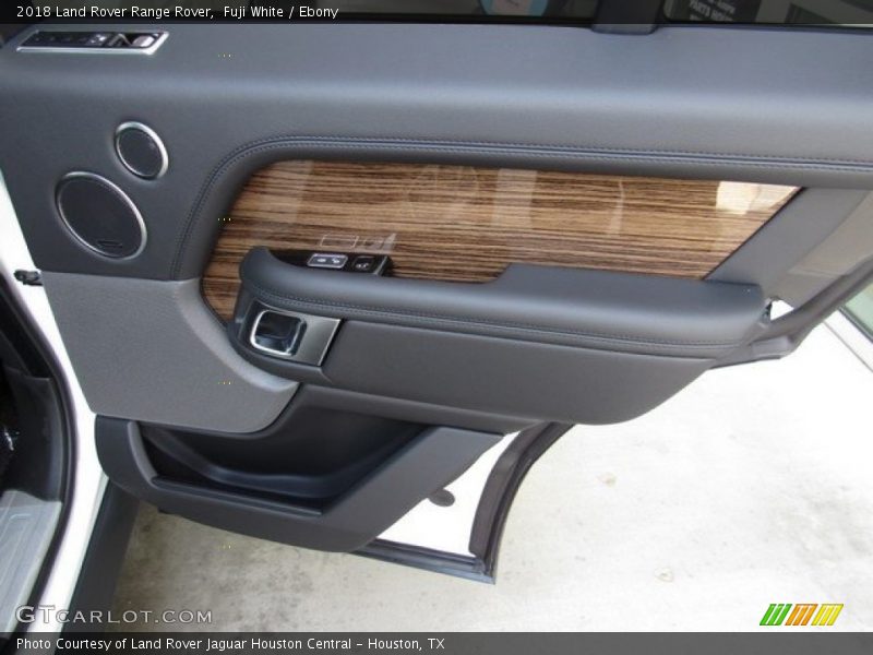 Fuji White / Ebony 2018 Land Rover Range Rover