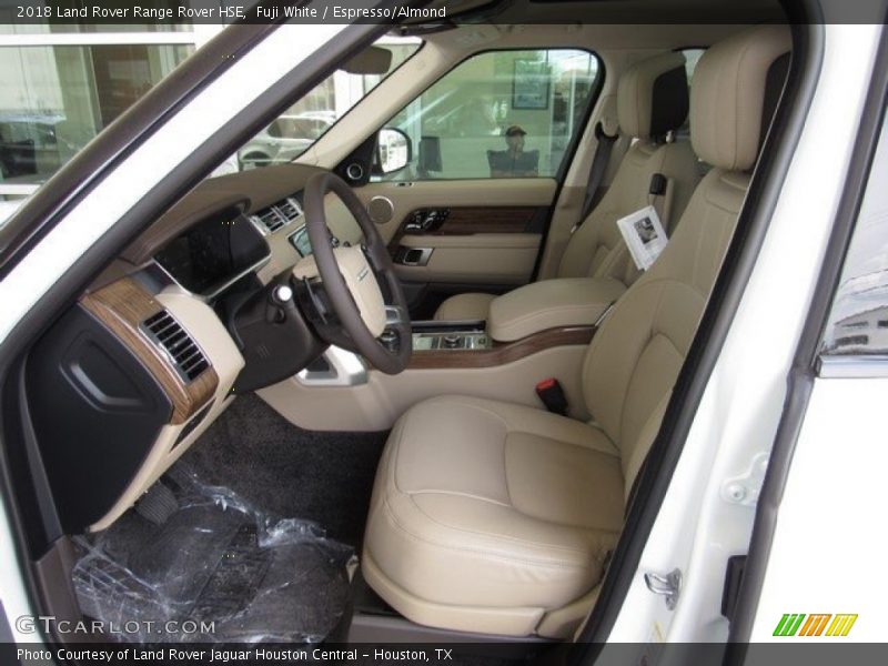 Fuji White / Espresso/Almond 2018 Land Rover Range Rover HSE