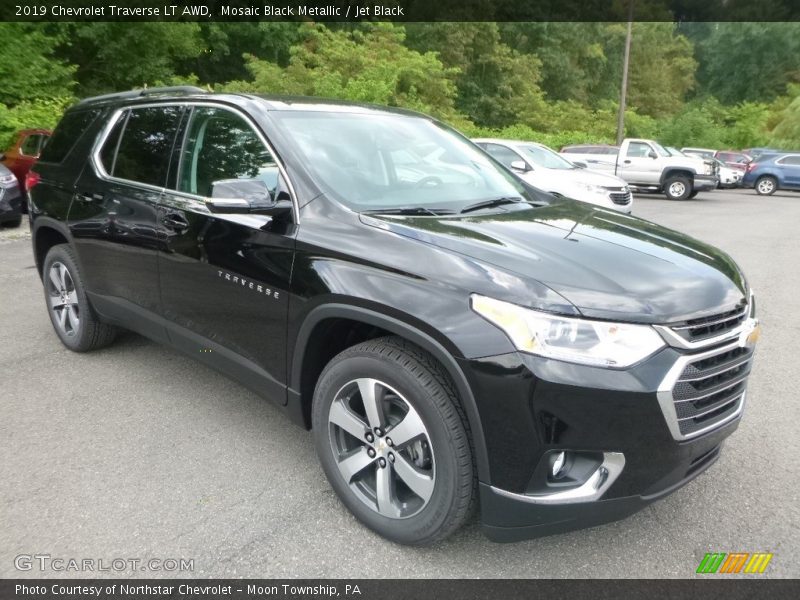 Mosaic Black Metallic / Jet Black 2019 Chevrolet Traverse LT AWD