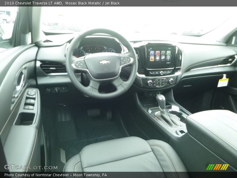 Mosaic Black Metallic / Jet Black 2019 Chevrolet Traverse LT AWD