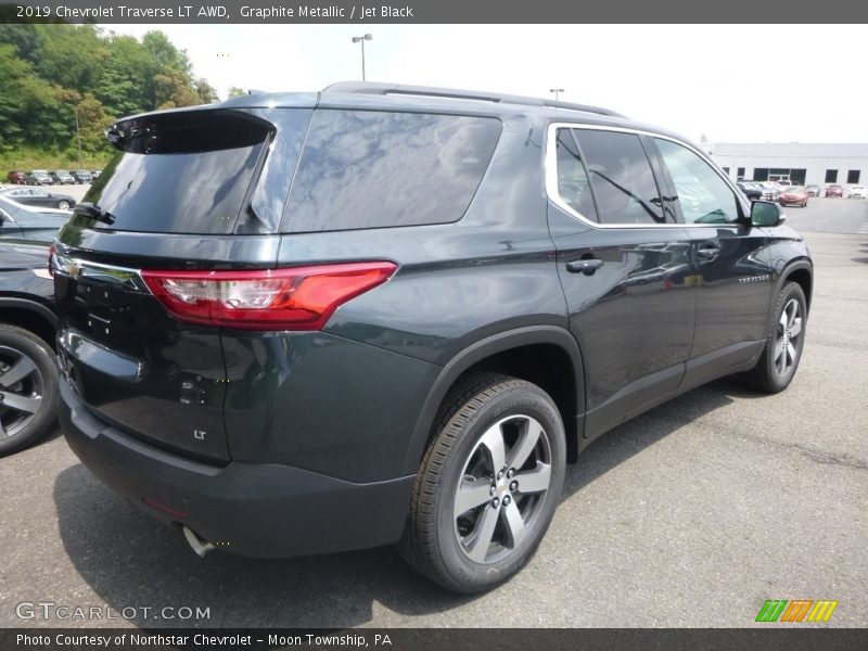 Graphite Metallic / Jet Black 2019 Chevrolet Traverse LT AWD