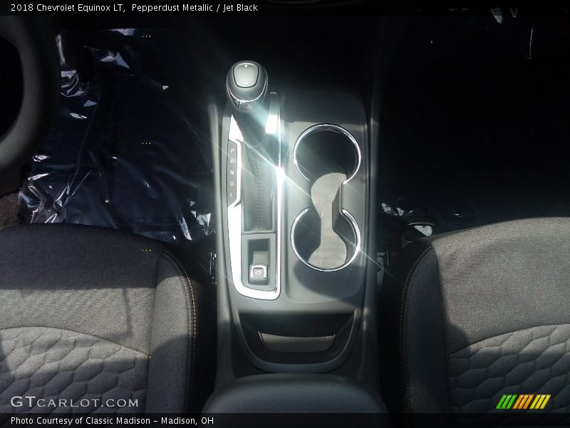 Pepperdust Metallic / Jet Black 2018 Chevrolet Equinox LT