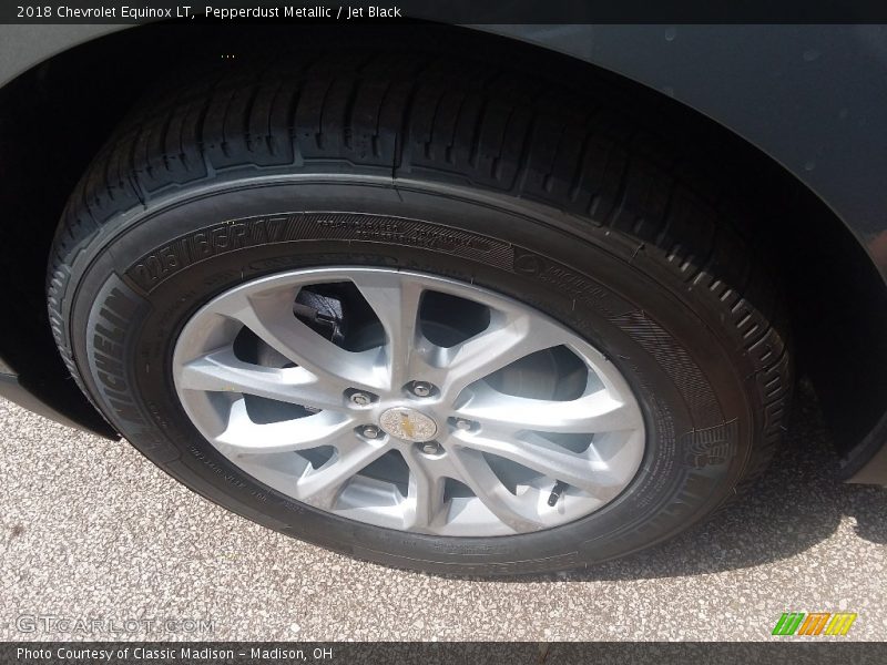 Pepperdust Metallic / Jet Black 2018 Chevrolet Equinox LT