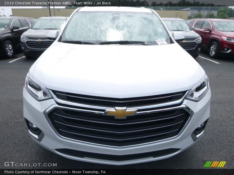 Pearl White / Jet Black 2019 Chevrolet Traverse Premier AWD