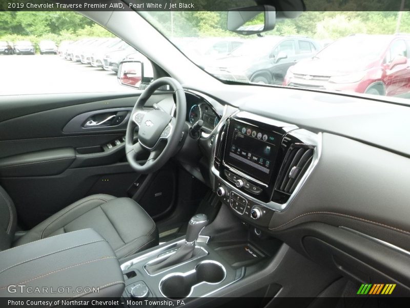 Pearl White / Jet Black 2019 Chevrolet Traverse Premier AWD