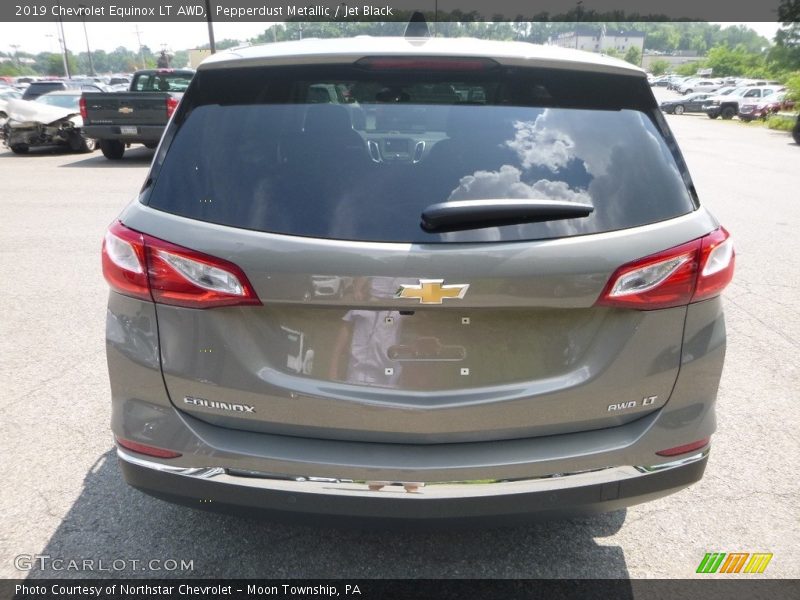 Pepperdust Metallic / Jet Black 2019 Chevrolet Equinox LT AWD