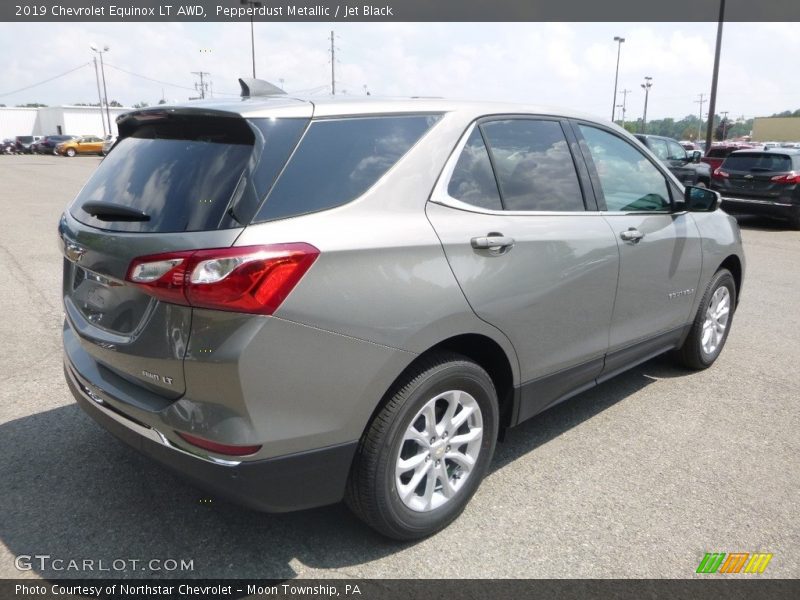 Pepperdust Metallic / Jet Black 2019 Chevrolet Equinox LT AWD