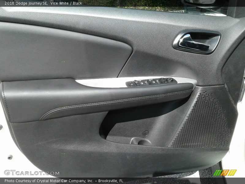 Vice White / Black 2018 Dodge Journey SE