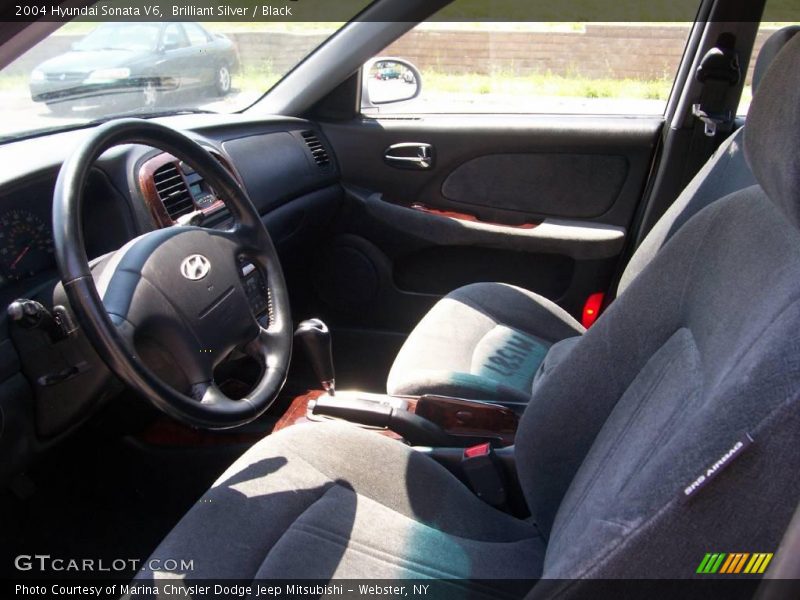 Brilliant Silver / Black 2004 Hyundai Sonata V6