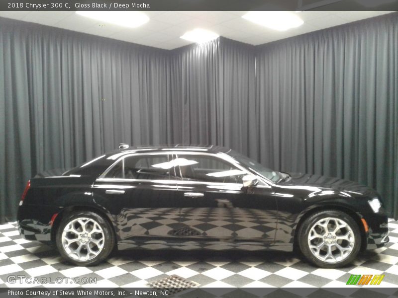Gloss Black / Deep Mocha 2018 Chrysler 300 C