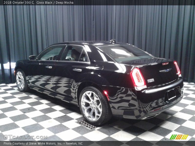 Gloss Black / Deep Mocha 2018 Chrysler 300 C