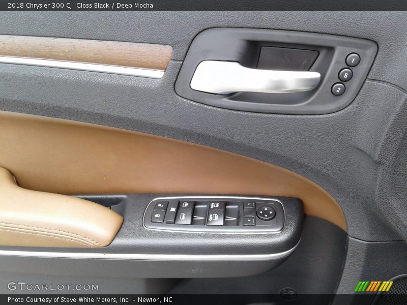 Gloss Black / Deep Mocha 2018 Chrysler 300 C