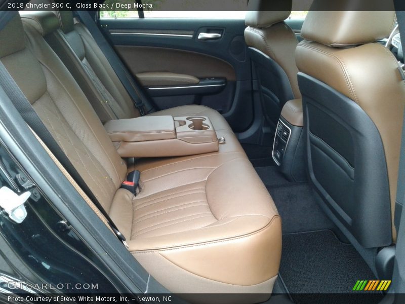 Gloss Black / Deep Mocha 2018 Chrysler 300 C