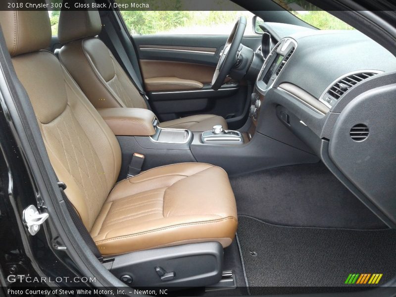 Gloss Black / Deep Mocha 2018 Chrysler 300 C