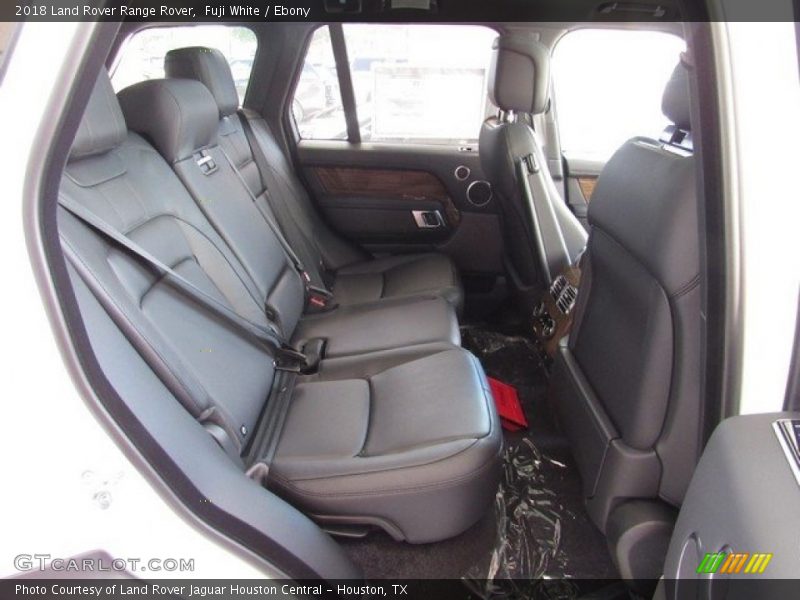 Fuji White / Ebony 2018 Land Rover Range Rover