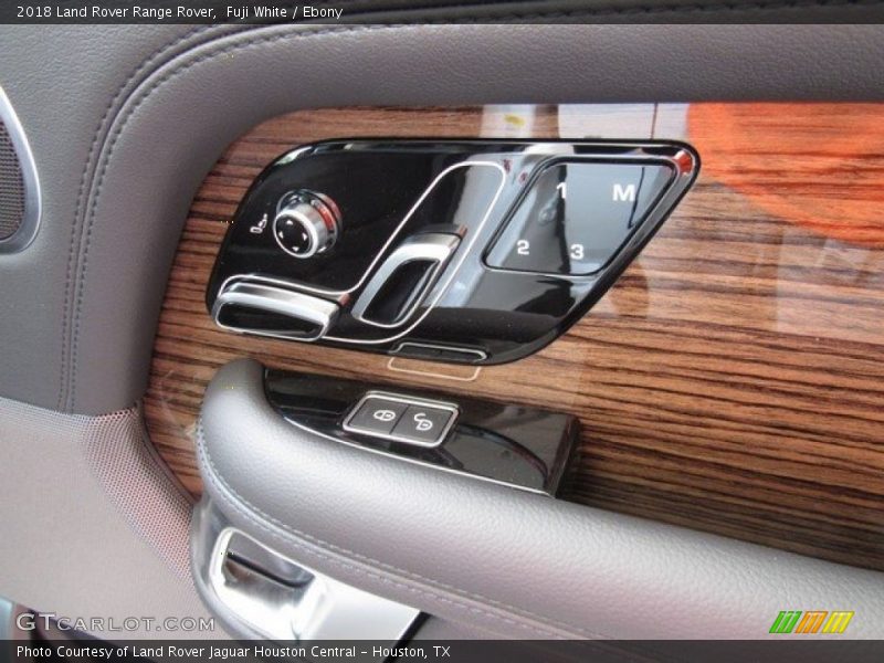 Fuji White / Ebony 2018 Land Rover Range Rover