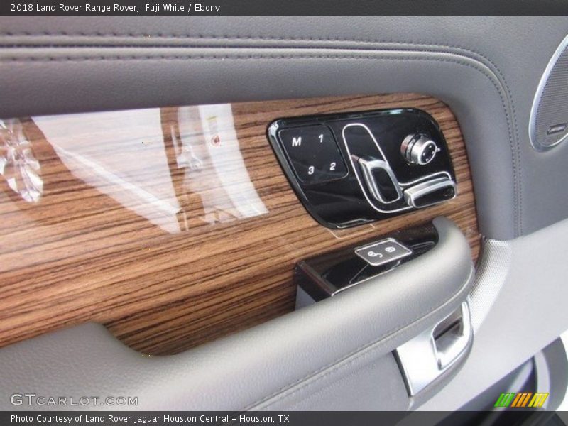 Fuji White / Ebony 2018 Land Rover Range Rover