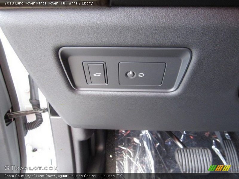 Fuji White / Ebony 2018 Land Rover Range Rover