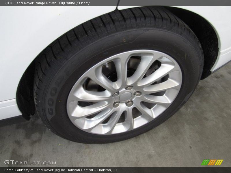 Fuji White / Ebony 2018 Land Rover Range Rover