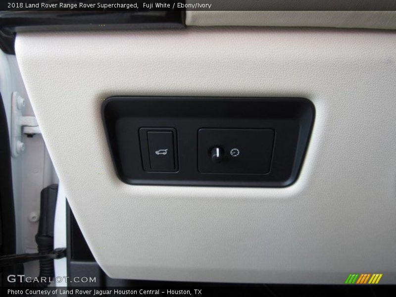 Fuji White / Ebony/Ivory 2018 Land Rover Range Rover Supercharged