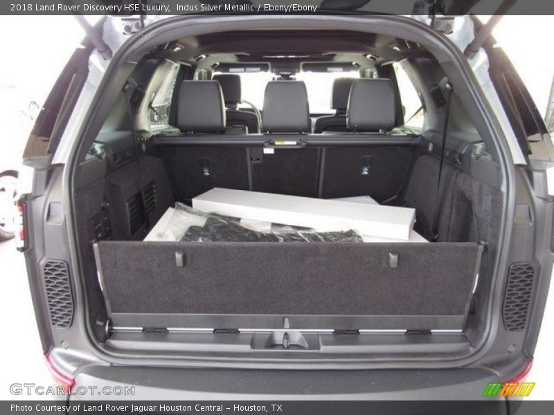 Indus Silver Metallic / Ebony/Ebony 2018 Land Rover Discovery HSE Luxury