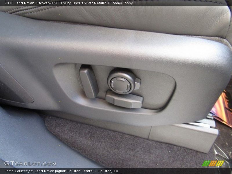 Indus Silver Metallic / Ebony/Ebony 2018 Land Rover Discovery HSE Luxury
